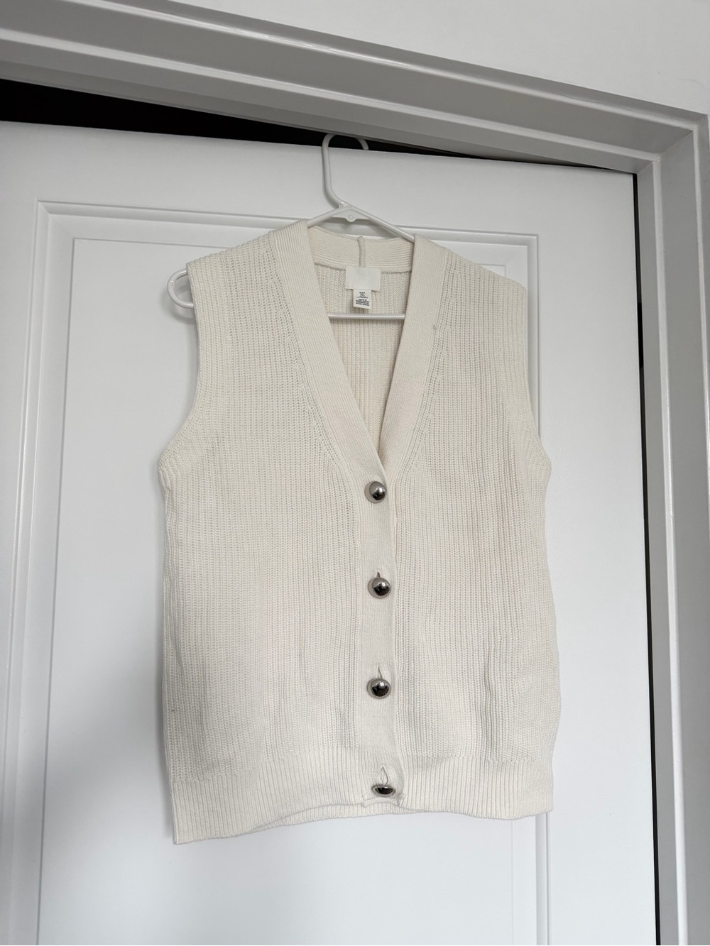 H&M Cream Button-Front Knit Vest